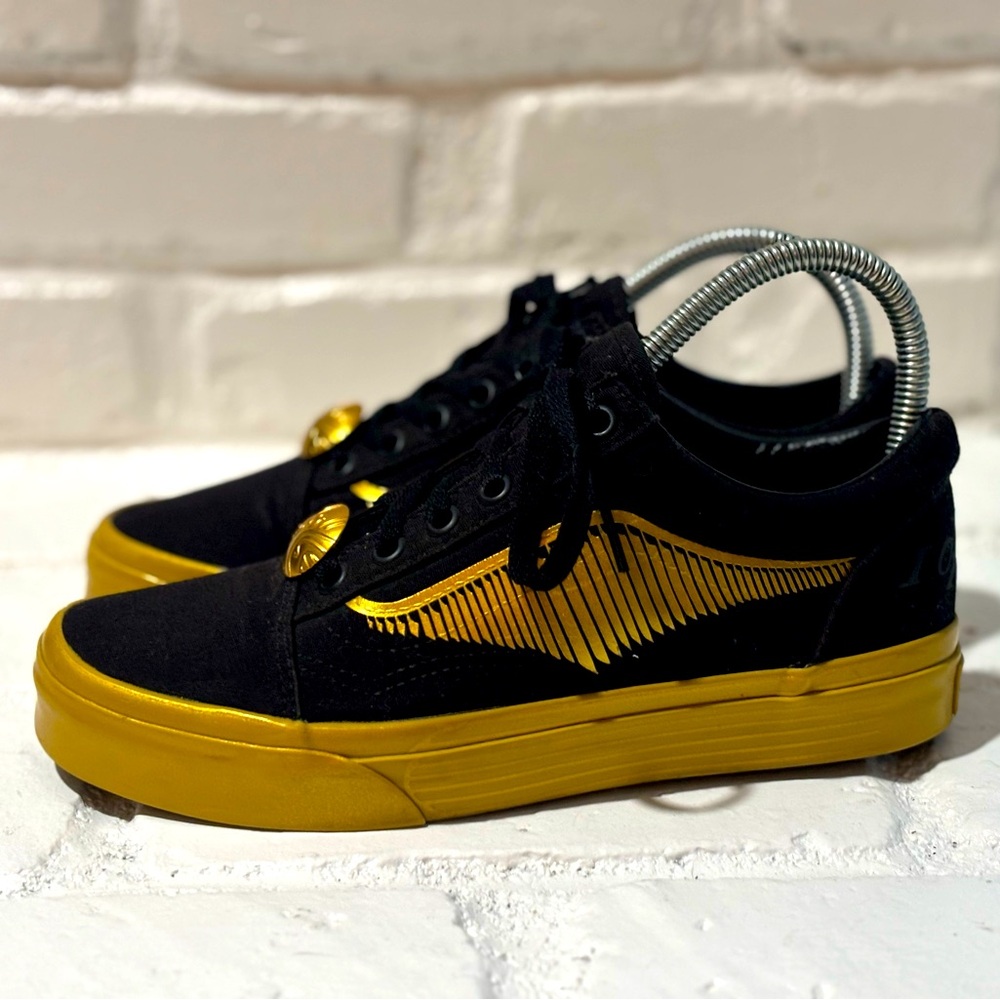 Vans Old Skool Harry Potter Golden Snitch Skateboarding shoes Women's size 7